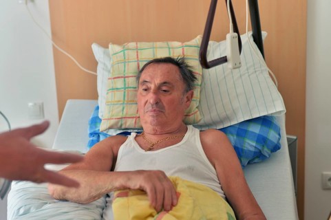 The Mother Theresa Hospice offers its guests a dignified home in a new friendly ambience for patients in their last stage of life. The intensive care of the palliative physician does the rest