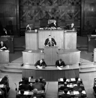 Session of the North Rhine-Westphalian Parliament in 1965 in Duesseldorf