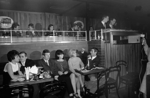 Fun for the youth in the Ruhr area in 1965. Tanzbar im Revier