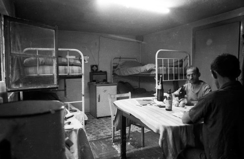 The report in a daily newspaper in Duesseldorf in 1968 about rent-seeking by Turkish workers aroused the pastor of the Protestant church. The report in a daily newspaper in Duesseldorf in 1968 about t...