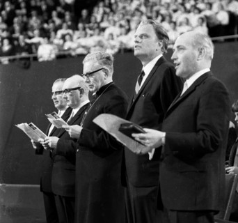 Performance and show by US revivalist Billy Graham on 2. 4. 1970 at the Westfalenhalle Dortmund