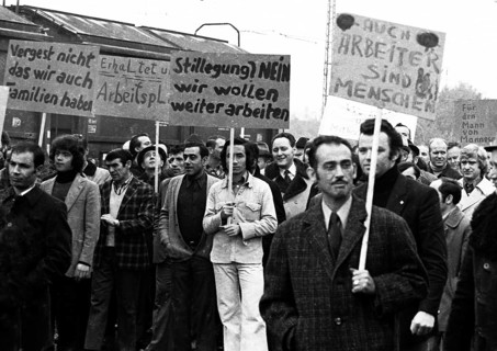 Employees of the Duesseldorf -Reisholz steel and tube works demonstrated on 6 November 1973 in Langenfeld-Immigrath against the loss of jobs
