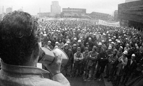 The detente policy of Willy Brandt and his SPD-FDP coalition was controversial. Spontaneously