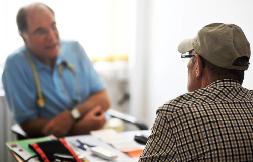 Follow-up care after surgical interventions for life-threatening diseases is one of the tasks that a family doctor fulfils. Attention and listening are particularly important here. This is the everyda...