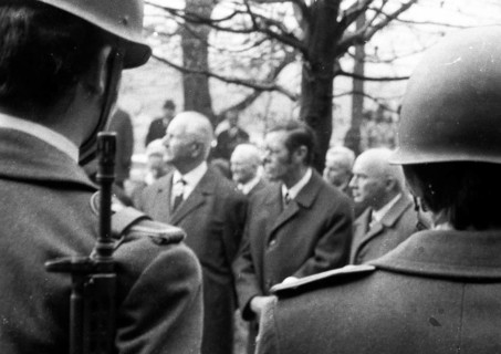 A meeting of the traditional associations of the Waffen- SS to honour their dead of the 6th SS Division North on 14. 11. 1971 in Hunrueck was accompanied by the Bundeswehr with officers and a squad of...