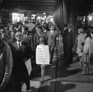 The anti-war day celebrated by trade unions and other democratic organisations was the day of Hitler's entry on 1. 9. 1939