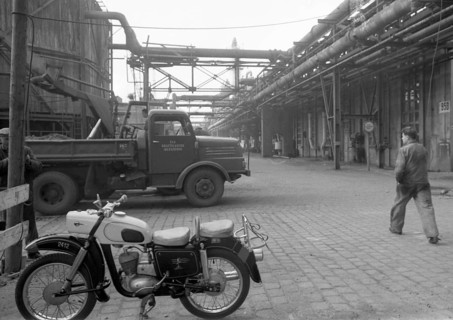 The picture was taken between 1965 and 1971 and shows a photographic impression of everyday life in this period of the GDR. . Bitterfeld . Industrial complex