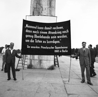 The anti-war day celebrated by trade unions and other democratic organisations was the day of Hitler's entry on 1. 9. 1939