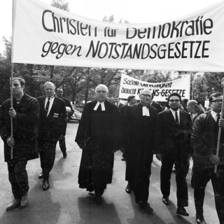 Several hundred Christians