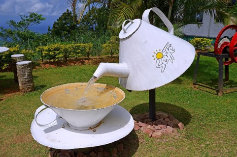 Oversized teapot and teacup on the grounds of the Seyte Tea Company