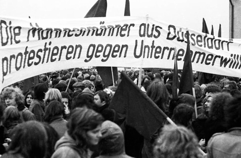 The dismissal of workers at the Mannesmann factory after a spontaneous strike not led by the union provoked protests by Mannesmann workers in Duisburg and other locations on 7 November 1973 and solida...