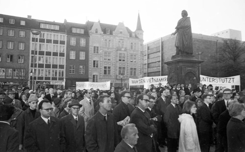 Those who support the Vietnam War betray the gospel of love. Pastors protest. With these slogans and sometimes wearing their robes