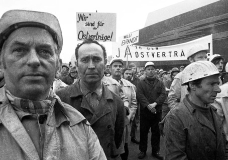 The detente policy of Willy Brandt and his SPD-FDP coalition was controversial. Spontaneously