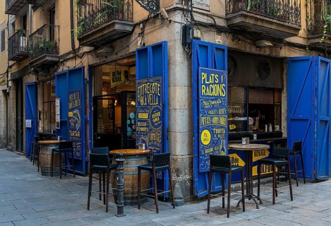 Small Spanish bodega in the alleys of Barcelona