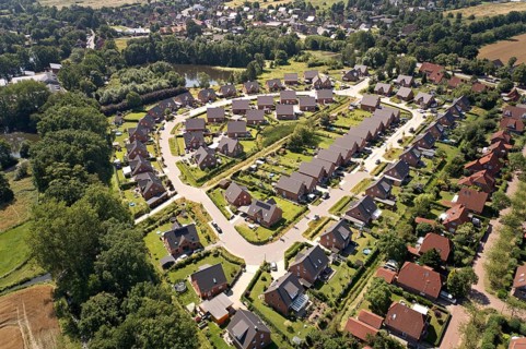 The residential areas Fritz-Bringmann-Ring and Homannring in Fuenfhausen in the Hamburg district of Kirchwerder