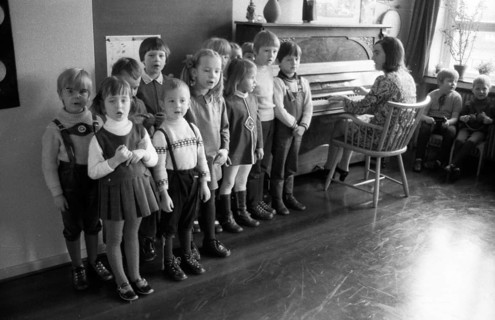 This colliery kindergarten with lots of music and paintings by Ruhrkohle AG