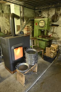 Forged iron pans