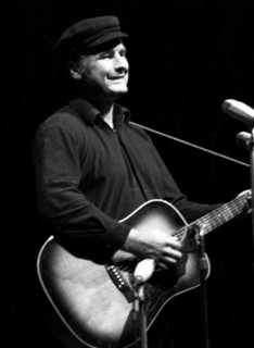 The artist and cabaret artist Dietrich Kittner on 08. 10. 1971 on the occasion of the 10th anniversary of the music publishing house Plaenein Dortmund