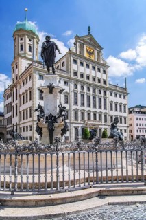 Augustus Fountain on the Town Hall Square