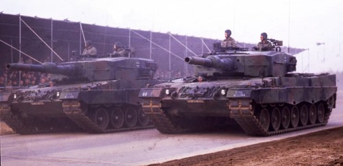 Bergen. Field parade of the Bundeswehr on the 30th anniversary of the founding of the Bundeswehr on 13. 11. 1985