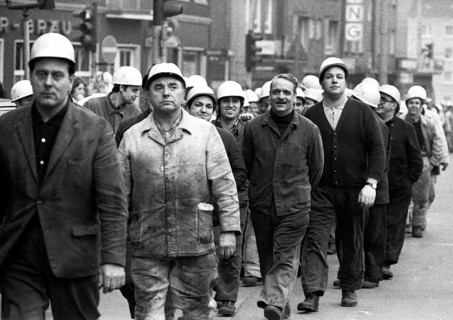 About 4000 steelworkers of Hoesch AG Westfalenhuette demonstrated on 14 January 1972
