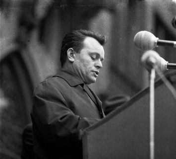 The Congress Emergency of Democracy was a first significant manifestation of the trade unions and other democratic forces against the emergency laws on 30 October 1966 at the Roemer in Frankfurt/M. Ge...