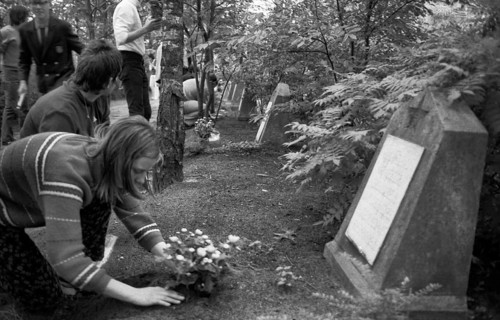 The traditional tribute to the dead Russians