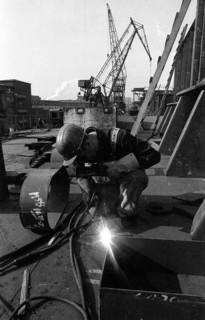 Work at the Port of Hamburg and Howaldtswerke Hamburg