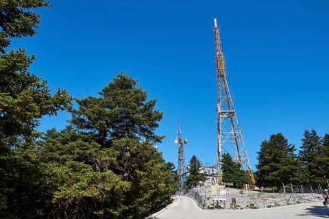 Aerial masts