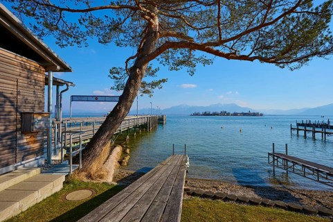 Lake Ciemsee wooden jetty