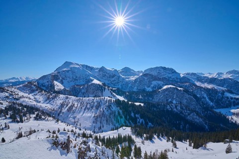 Mountain range with Schneibstein mountain in winter