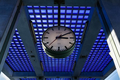 Clock on the platform of the S-Bahn