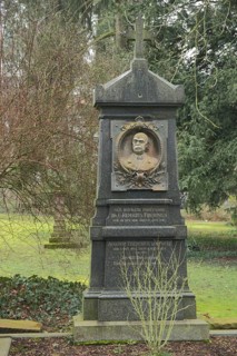 Gravestone of chemist Carl Remigius Fresenius 1818-1897