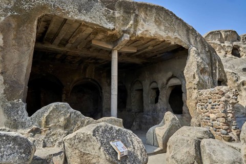 Fortress and cave city of Uplisciche