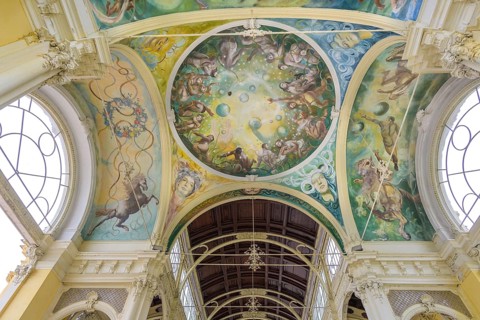 Ceiling fresco in the Kolonada Maxima Gorkeho