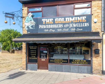 The Goldmine pawnbrokers and jewellers shop