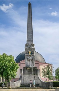Alice Monument