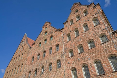 Salt store houses