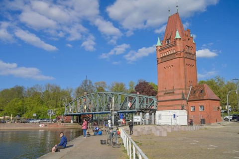 Bridge tower Hubbruecke