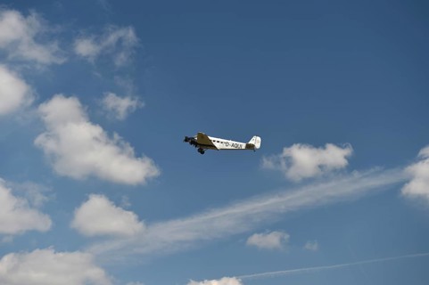 Propeller plane
