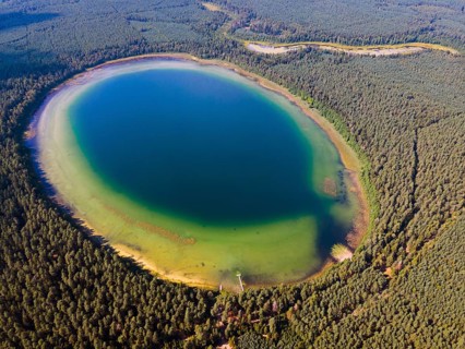 Lake Plaskie like an atoll