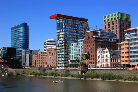 Ensemble of buildings along the Julo-Levin bank in the Media Harbour