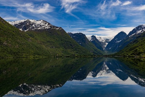 Reflection at Yri Neset