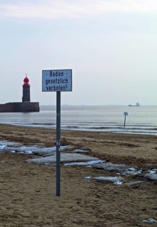 Bremerhaven lido in winter