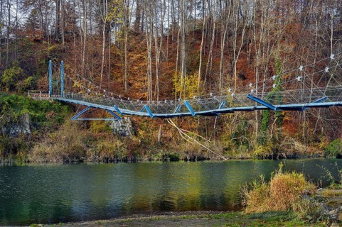 Suspension bridge over the Iller near Fischers near Altusried