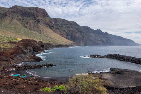 View of the cliffs of Los Gigantes