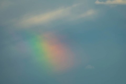 Rainbow halo