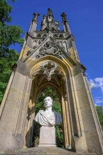 Monument Karl Fuerstenberg