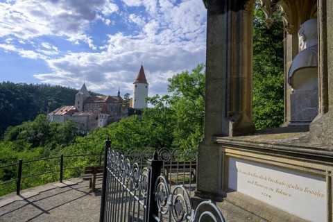 Monument to Karl Fuerstenberg and Castle of