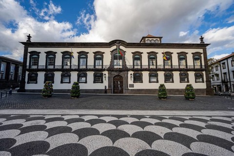 Largo do Municipio Square with mosaic floor and Camara Municipal de Funchal Town Hall